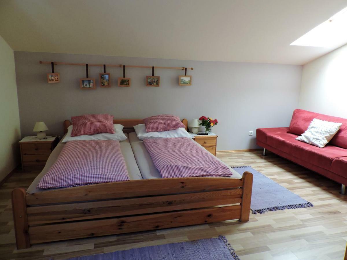 Gaestezimmer Klopfer Hotel Sankt Johann im Saggautal Екстериор снимка